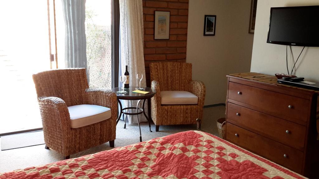 Desert Trails Bed & Breakfast Tanque Verde Room photo